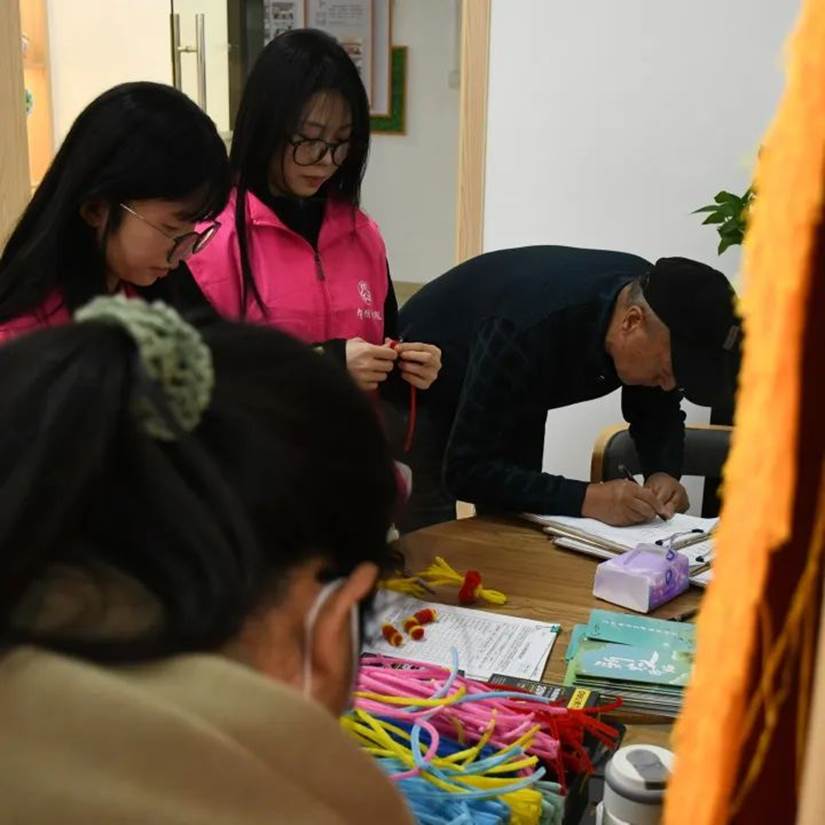 为丰富社区长者精神文化生活