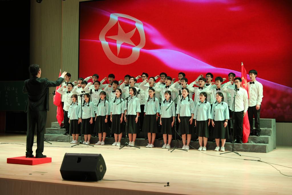 2018级优秀团员代表温同学发表了国