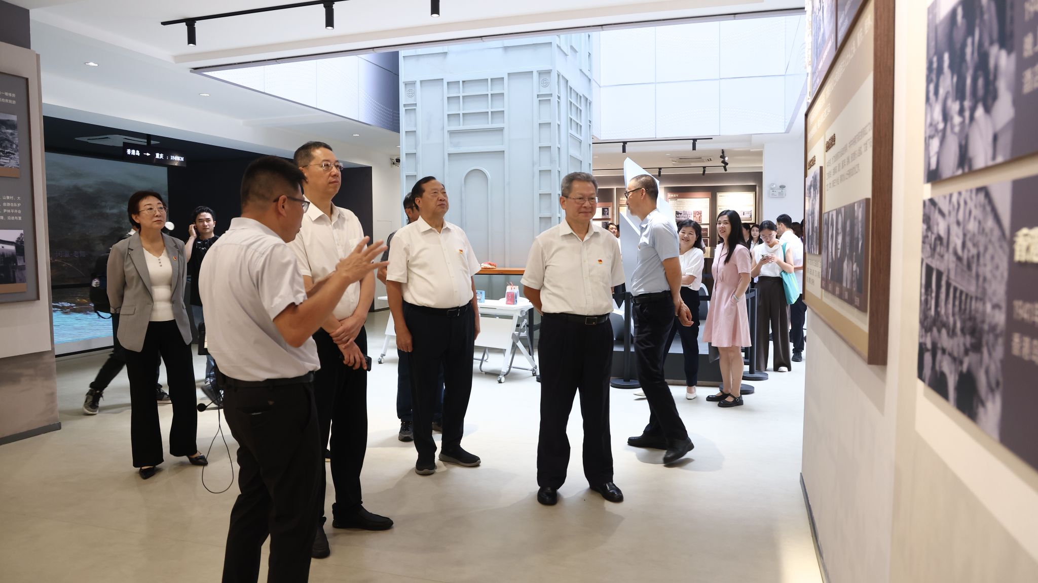 活动由中共广东省委党史研究室