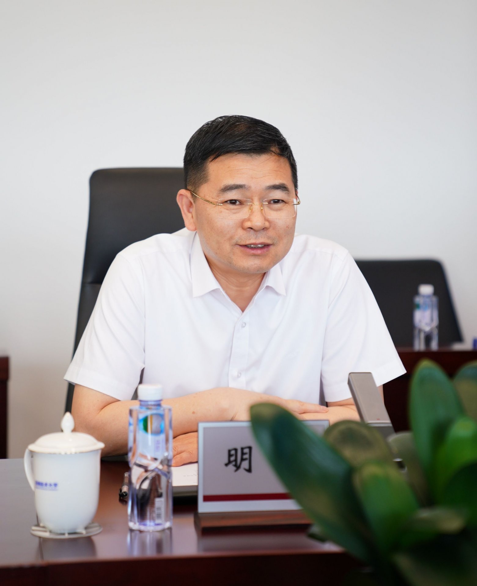 以下简称华为终端慧通)校企合作签约仪