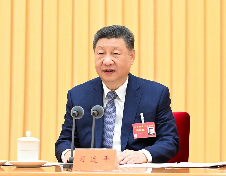 围绕政绩为谁而树
